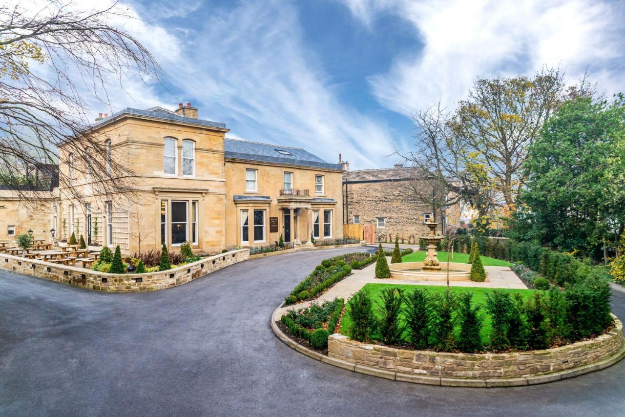 Manor House Lindley Hotel Huddersfield Exterior photo